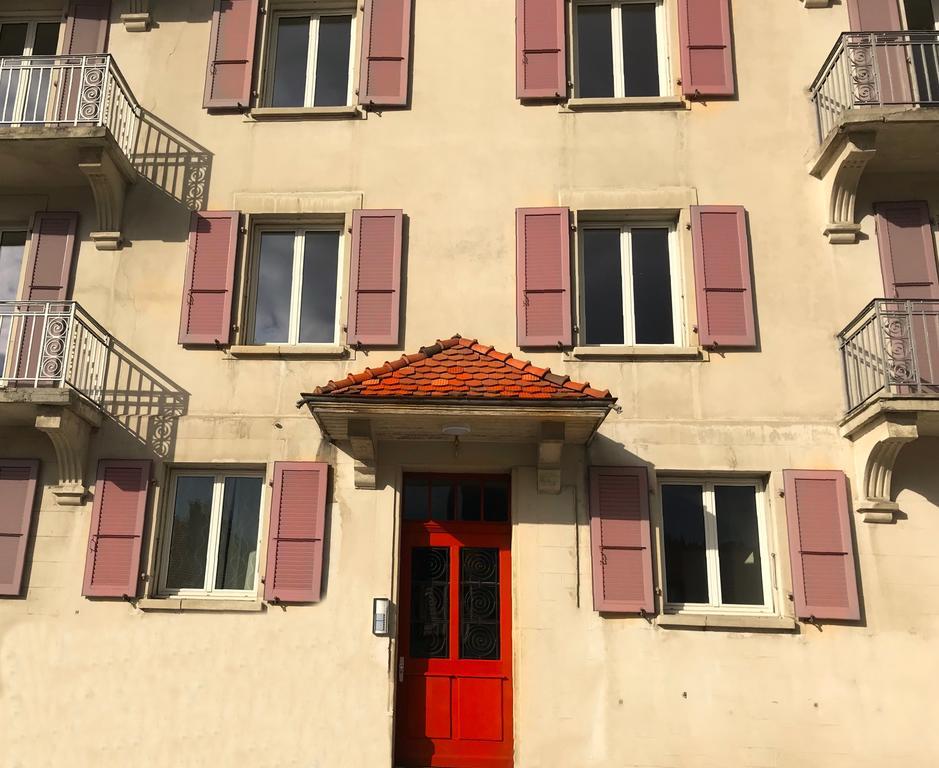 Appartement Douces Heures Avec Parking Couvert Prive Le Locle Εξωτερικό φωτογραφία